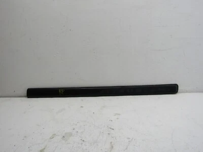 Moldura de puerta Montero Sport 2000 2004 lado del pasajero derecho moldura exterior delantera OEM Foto 1 de 4