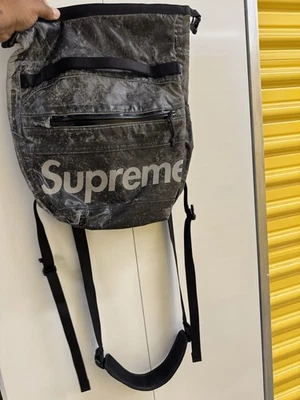 Supremw водонепроницаемая светоотражающая крапчатая наплечная сумка - FW20 - Изображение 1 из 2