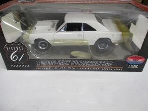 Supercar Collectibles Super Street Dart weiß 1968 Dodge Dart 1/18 1/504 - Bild 1 von 7