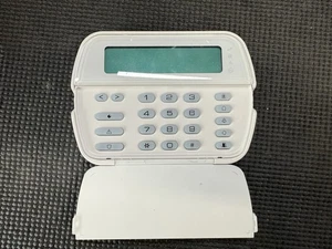 DSC PowerSeries 64-Zone LCD Full Keypad w/ Built-In Wireless Receiver RFK5500 - Picture 1 of 6