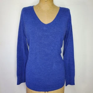 Croft & Barrow Size L Sweater Soft Tight Knit Lightweight V-Neck Long Sleeve - Picture 1 of 7