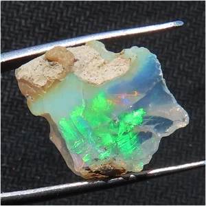 natural stunning fire ETHIOPIAN OPAL ROUGH specimen 7.70 Cts. (15x19x08 mm) g60 - Picture 1 of 7