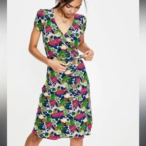 Boden Floral Wrap Dress Sz 4L NWT Spring Summer Easter Short Sleeve Knee Length - Picture 1 of 7