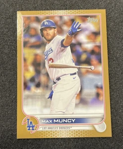 2022 Topps Series 2 #572 Max Muncy Gold Parallel #/2022 Los Angeles Dodgers - Picture 1 of 2