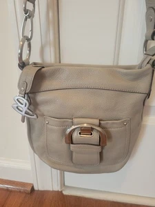 B. MAKOWSKY Taupe Leder Umhängetasche Schultertasche Handtasche Braun Schnalle - Bild 1 von 1