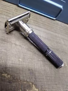 Vtg Gillette 1969 Date Code O-1 TTO Adjustable Safety Razor Black Beauty Nice! - Picture 1 of 12