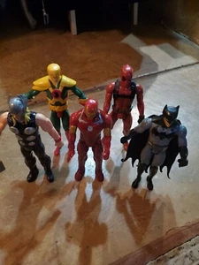 Super Heroes Mixed Marvel And DC 7" Collectors - Picture 1 of 7