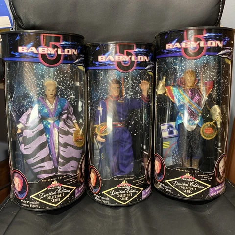 Babylon 5 Captain John Sheridan Ambassdor Delenn & G’Kar Bundle Premiere Figures Cover