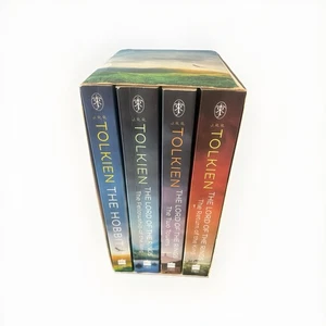 Der Hobbit & Der Herr der Ringe 4 Taschenbuch Box Set von J. R. R. Tolkien - Bild 1 von 4