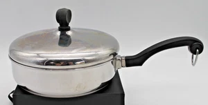 Sartén vintage Farberware de acero inoxidable revestida de aluminio de 7" con tapa - Imagen 1 de 12