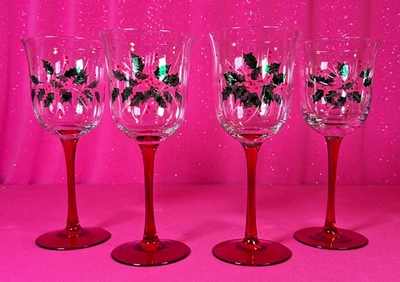 Juego de 4 copas de vino de Navidad Gorham "Festive Holly" tallos cristal 10 oz usadas en excelente estado Foto 1 de 3