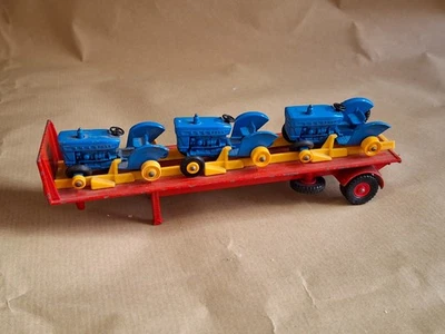 Matchbox KIngsize einzelner Auflieger + 3x Traktor blau, mit Fehlteilen (Reife - Bild 1 von 3