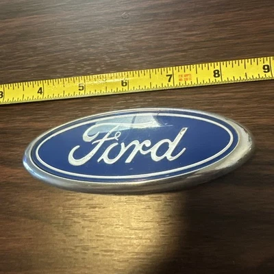 1999 2000 2001 Ford Explorer Rear Tail Gate Liftgate Badge Emblem E97B-8C020-AA Foto 1 de 4