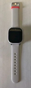 Montre connectée Gizmo Watch Disney Edition QTAX56 Verizon *NON TESTÉE-EN L'ÉTAT-GRADE A* - Photo 1 sur 3