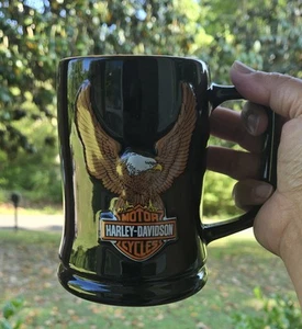 Taza de café Harley Davidson 2002 vintage negra con logotipo de águila elevada sin usar - Imagen 1 de 10