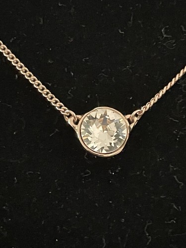 Givenchy Collana con ciondolo in cristallo placcato oro rosa da 15” a 17”