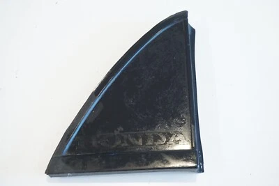 Cubierta triángulo trasero conductor Honda CRX 1988-1991 OEM Foto 1 de 4