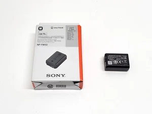 Genuine Sony NP-FW50 Battery For Sony a7s a7s2 a7r2 s2 a6100 A5100 nex7 a6300 - Picture 1 of 5