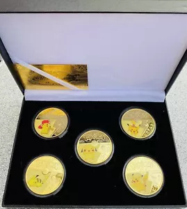 Pokemon Pikachu vergoldete Sammlermünzen Karte Geschenkset Souvenir Neu Set - Bild 1 von 2