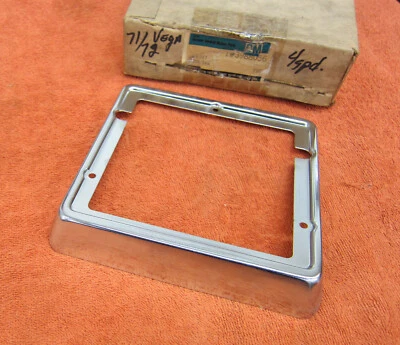 Nuevo de Lote Antiguo Chevrolet Vega 1971 1972 4 velocidades cromo palanca de cambios maletero bisel GM 3988056 Foto 1 de 2