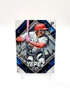 2022 Topps Fire Juan Yepez Rookie No. 124 - Picture 1 of 2