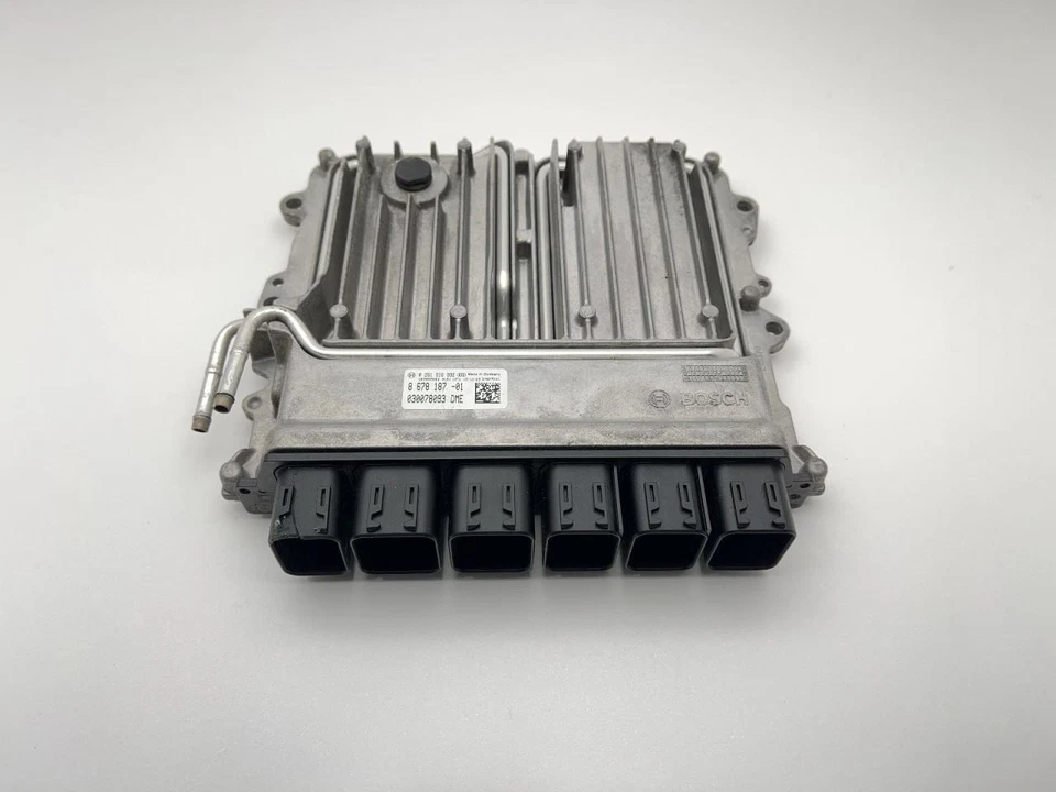 BMW 750i 2016-2019 motor derecho caja cerebral 4,4 L a AWD 72 k -xDrive- 64946 Foto 1 de 4