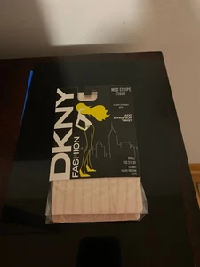 NEW WOMEN'S SIZE SMALL DKNY FASHION MOD STRIPE TIGHTS-20 DENIER - Picture 1 of 6