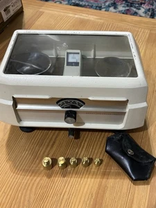 Escala de farmacia MODELO 800 por Henry Troemner INC. De colección 1979 Arizona inspeccionado - Imagen 1 de 6