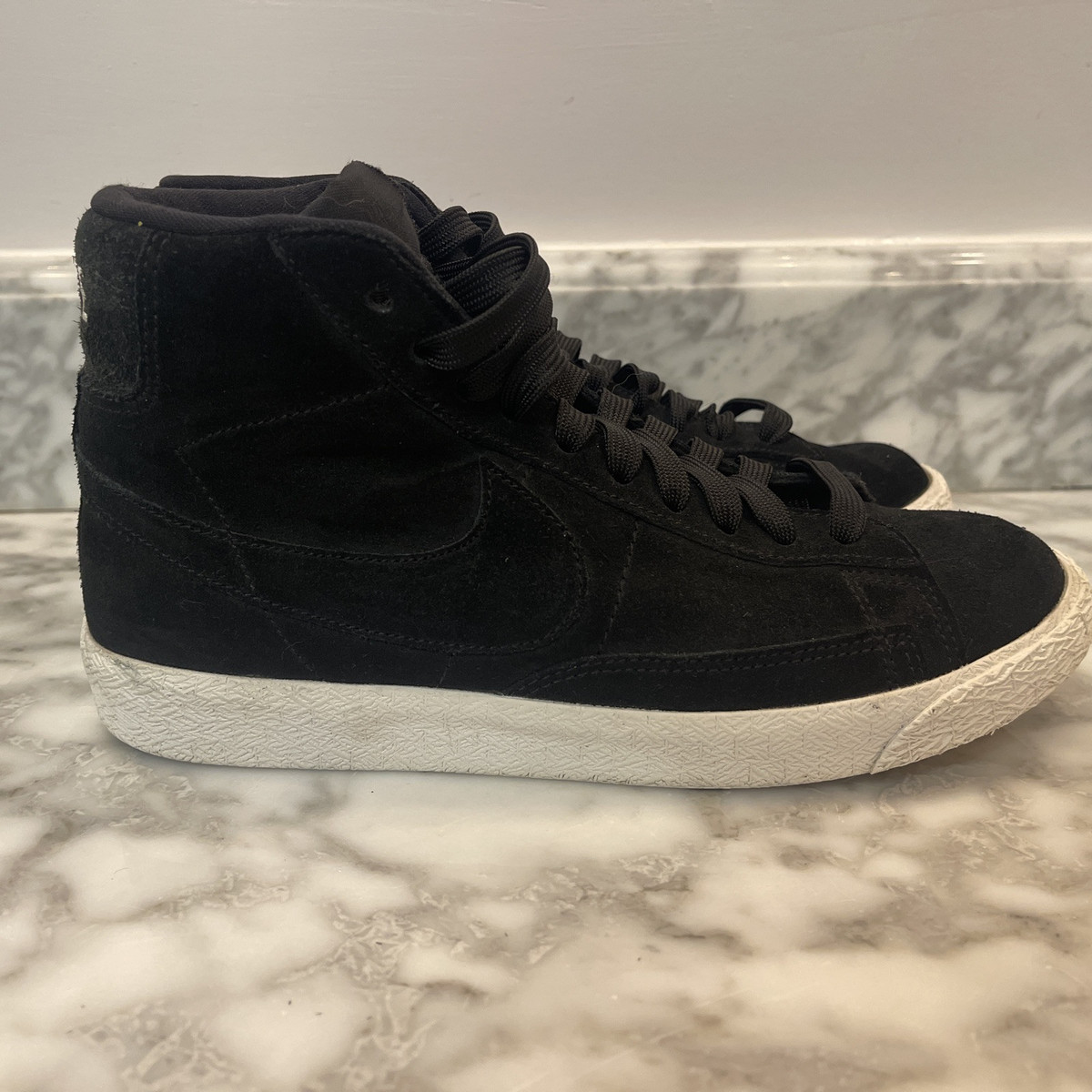 Nike Blazer '77 Suede Mid Black Dust for Sale | Authenticity Nike Blazer '77 Suede Mid Black Dust for Sale | Authenticity