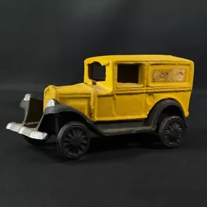 Vintage Coca Cola Coke gelb Gusseisen Lieferwagen Spielzeugauto Fahrzeug Regular - Bild 1 von 8
