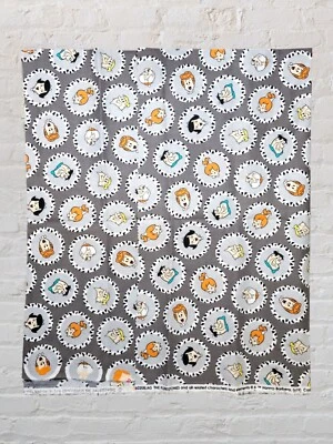 Ткань Flintstones хлопок 30 x 45 дюймов с серыми головами ткани Fred Barney Camelot - Изображение 1 из 3