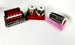 handgefertigtes Tabla Set Harmonium Dholak Musikinstrument Spielzeug Showstück Karton - Bild 1 von 10