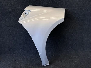 Kotflügel Vorne Rechts Mercedes Benz W169 A-Klasse Kotflügel  PolarSilber - Bild 1 von 7