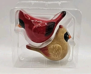 Juego de sal y pimienta Hallmark Cardinal - Imagen 1 de 3