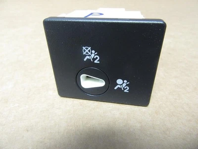 OEM 2004 2005 2006 Hummer H2 Passenger Side Safety Off Switch 10353739 - Image 1 of 4