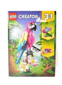 LEGO Creator 3 en 1 Juego de Juguetes de Construcción de Loro Exótico, Se Transforma en 3 Animales - Imagen 1 de 10