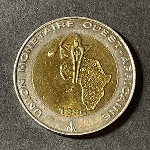 WEST AFRICA 1996 Foreign Coin 250 Francs Bi-Metallic Map Central Bank of Africa - Picture 1 of 2