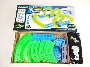 RC CAR RACE TRACK BUILD YOUR OWN DIY REMOTE CONTROL R/C 2.4 MODEL BATTLE SLOT UK - Picture 1 of 4