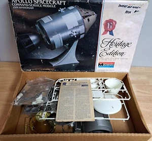 KIT MODÈLE DE MODÈLE DE VAISSEAU SPATIAL MONOGRAMME APOLLO ÉCHELLE 1/32 - Photo 1 sur 5