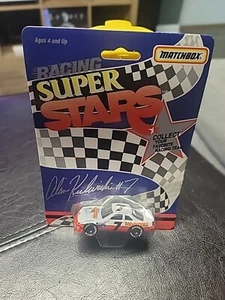 MATCHBOX RACING SUPER STARS ALAN KULWICKI #7 HOOTERS AUTO NASCAR NEU xploraf 143 - Bild 1 von 4