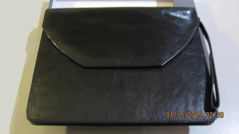 Brookstone Magnetic Tablet Envelope case Leather 10" Device I pad, Samsung LG HP - Image 1 of 4