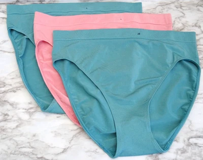 Wacoal 834175# B-Smooth Hi-Cut Brief 3-Pack Panties Plus US Size 2XL - Image 1 of 4