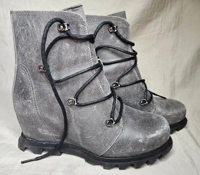 Sorel Joan of Arc III Wedge Boots Womens Size 9 Gray Leather Outdoor Waterproof - Image 1 of 4