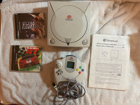 SEGA Dreamcast HKT-3020 Console, Controller w/ VMU & 2 Empty Game Cases Untested