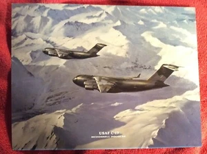 USAF MCDONNELL DOUGLAS C-17 AIR FORCE AIRLIFT PLANE C-X FLYER MINI POSTER/FOTO - Foto 1 di 2