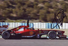Photo Ferrari F1 signée 8 x 12 pouces signée Pedro De La Rosa