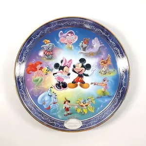 Bradford Exchange - Piatto decorativo Disney Momenti Magici Condividi le risate - Foto 1 di 8