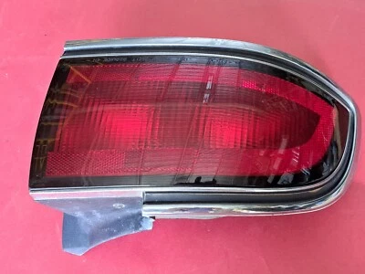 Lámpara trasera, Buick LeSabre 1992, lado de paso, derecha, 166-01453ar Foto 1 de 4