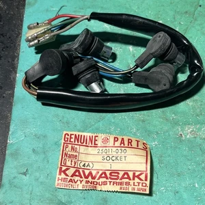 Arnés de cables velocímetro 25011-030 Tripletuff NOS Kawasaki S1 S3 KH 400 250 250 - Imagen 1 de 7