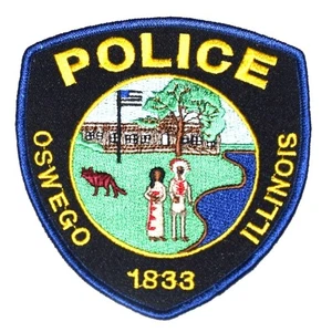 OSWEGO ILLINOIS IL Police Patch INDIAN NATIVE AMERICAN CHIEF FORT US FLAG FOX - Bild 1 von 1